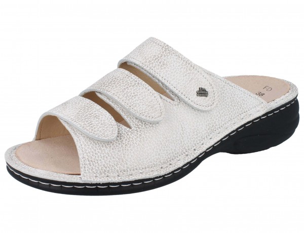 Beige Damen Bequem Pantolette drei Klettriemen schwarze Sohle genarbtes Glattleder Wechselfußbett