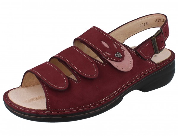 rote Nubukleder Damen Sandale mit drei Klettriemen ein Fersenriemen mit Dornschnalle 